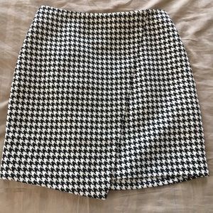 H&M houndstooth tweed mini skirt